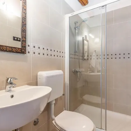 Awesome In With Wifi Holiday home *