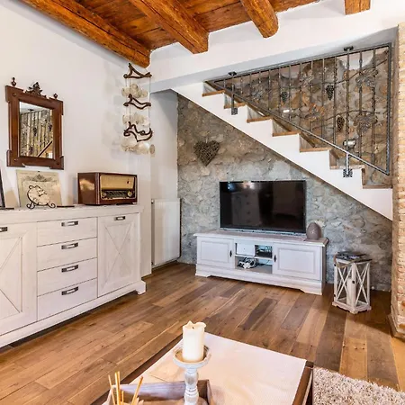 Holiday home Awesome In With Wifi *