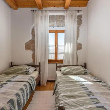 Holiday home Awesome In With Wifi Malinska